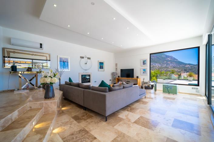 Image No.17-6 Bed Villa for sale