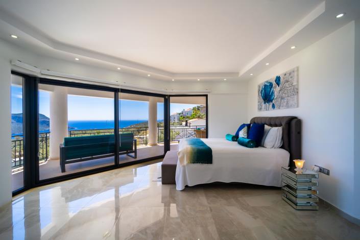 Image No.27-6 Bed Villa for sale