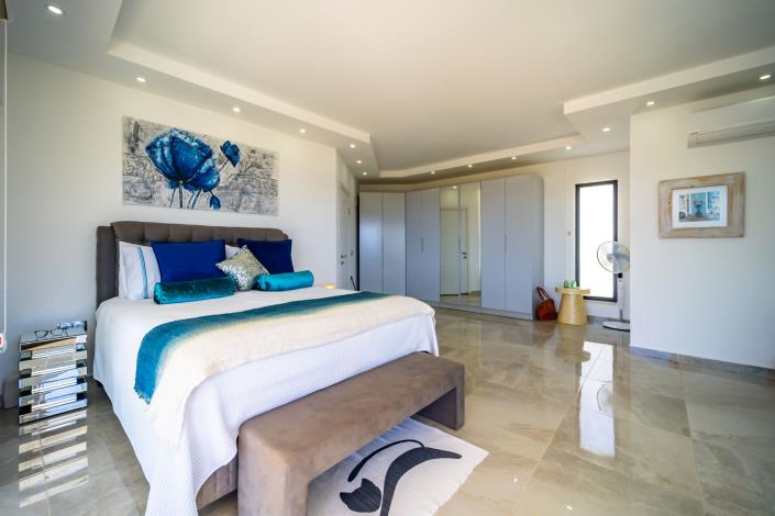 Image No.28-6 Bed Villa for sale