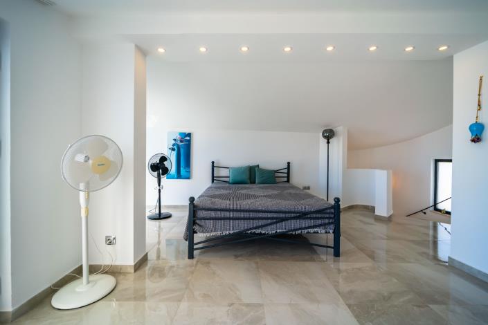 Image No.37-6 Bed Villa for sale