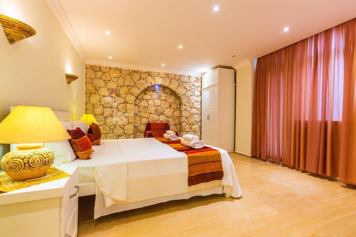 Image No.26-5 Bed Villa for sale