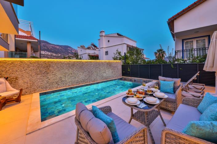 Image No.4-2 Bed Villa for sale