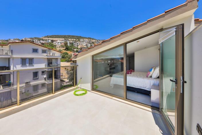 Image No.16-2 Bed Villa for sale