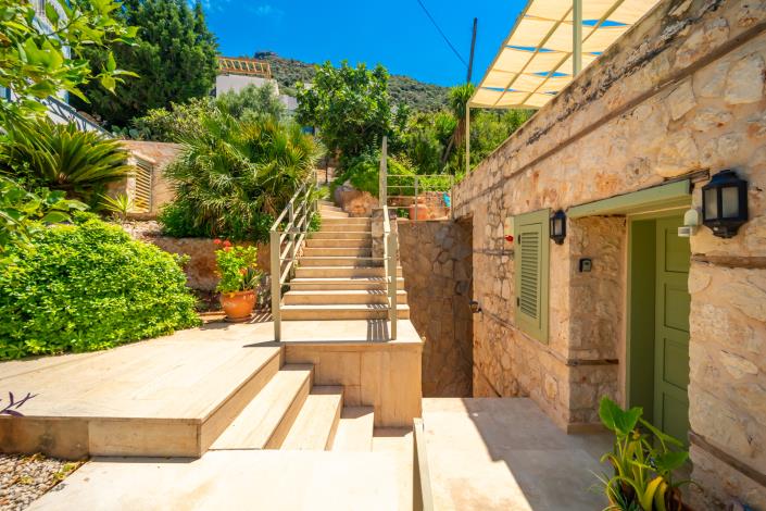 Image No.6-1 Bed Villa for sale