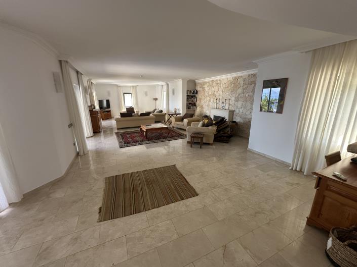 Image No.8-3 Bed Villa for sale