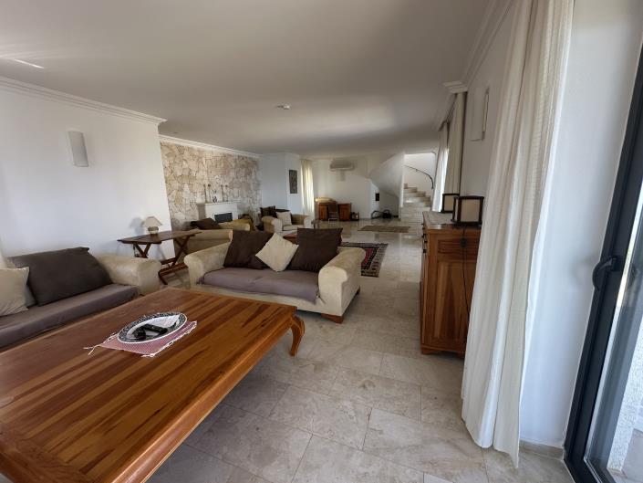 Image No.12-3 Bed Villa for sale