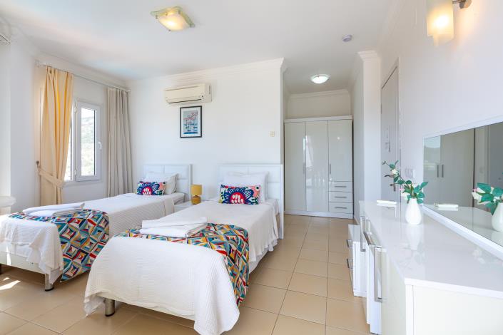 Image No.23-3 Bed Villa for sale