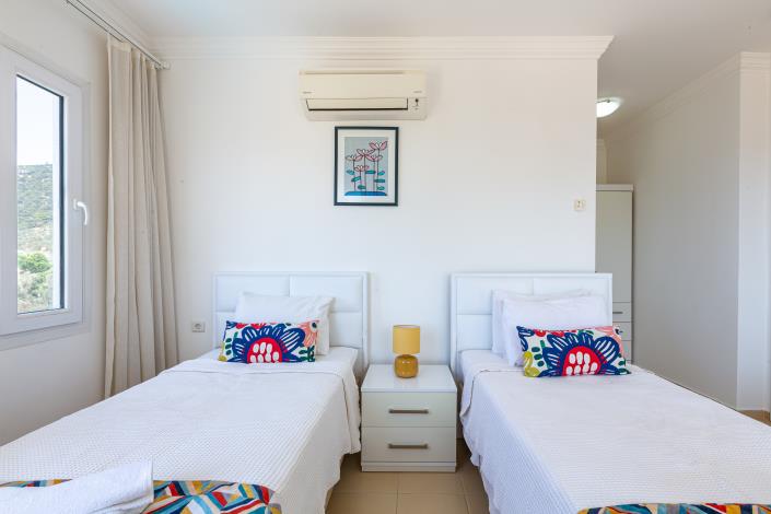 Image No.24-3 Bed Villa for sale