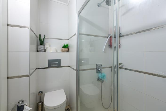 Image No.21-2 Bed Apartment for sale