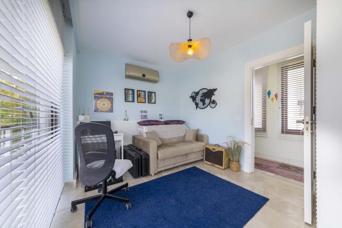 Image No.11-3 Bed Apartment for sale