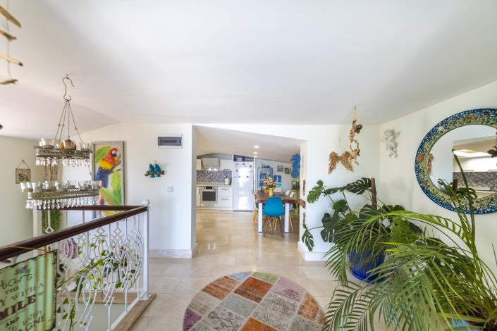 Image No.24-3 Bed Apartment for sale