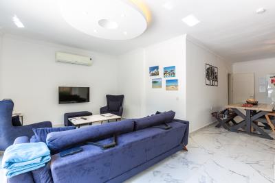 sylvana_apt_need_company-9