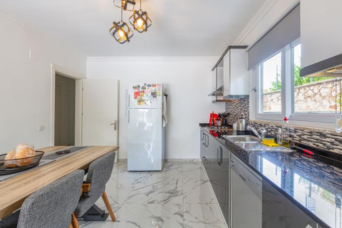 Image No.13-2 Bed Apartment for sale