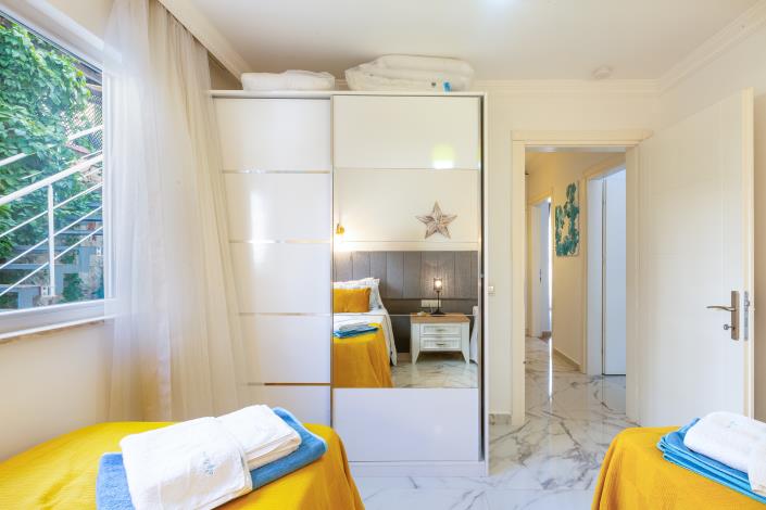 Image No.19-2 Bed Apartment for sale