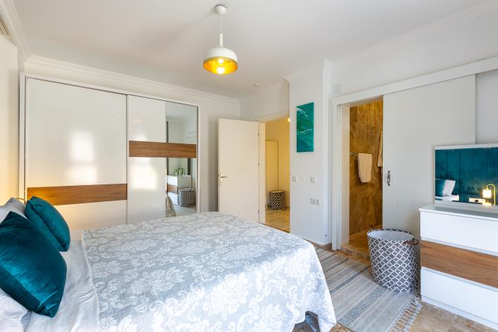 Image No.26-2 Bed Apartment for sale