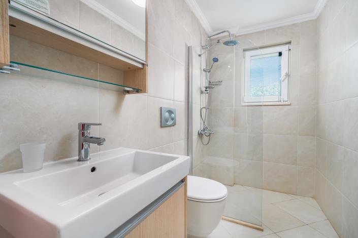 Image No.8-5 Bed Villa for sale