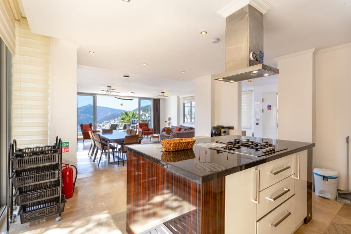 Image No.11-6 Bed Villa for sale