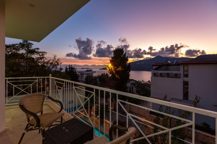 Image No.27-3 Bed Villa for sale