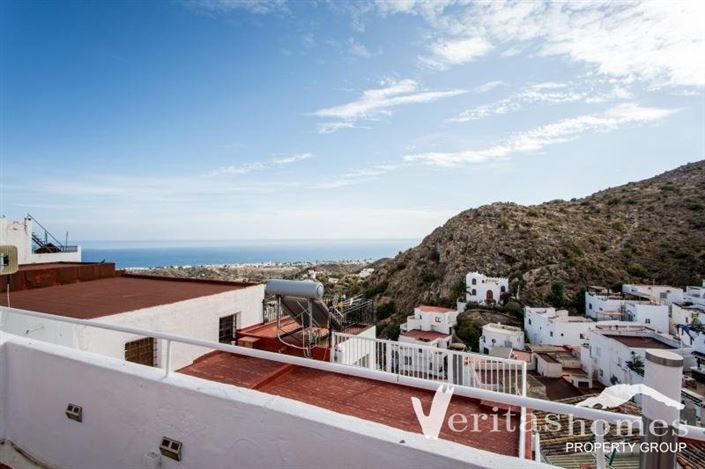 Image No.20-2 Bed Commercial for sale