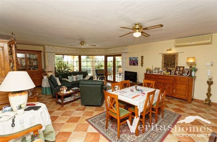 Image No.12-5 Bed Villa for sale