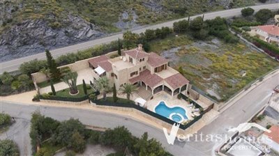 5 Bed Villa for sale