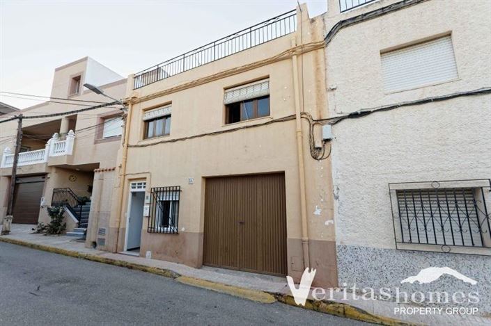 Image No.1-4 Bed Apartment for sale