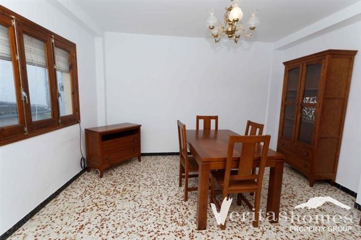 Image No.17-4 Bed Apartment for sale