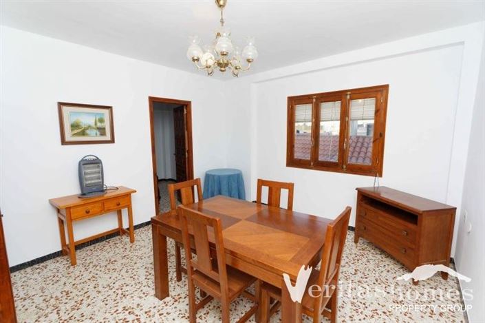 Image No.3-4 Bed Apartment for sale
