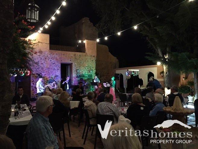 Image No.15-1 Bed Commercial for sale