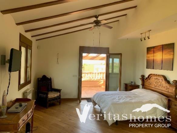 Image No.12-5 Bed Villa for sale