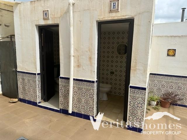 Image No.18-9 Bed Commercial for sale