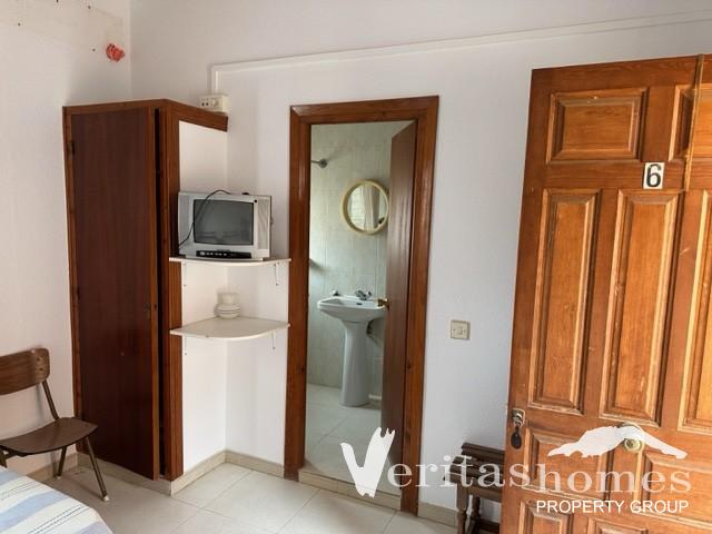 Image No.19-9 Bed Commercial for sale