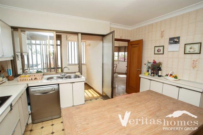 Image No.14-4 Bed Villa for sale