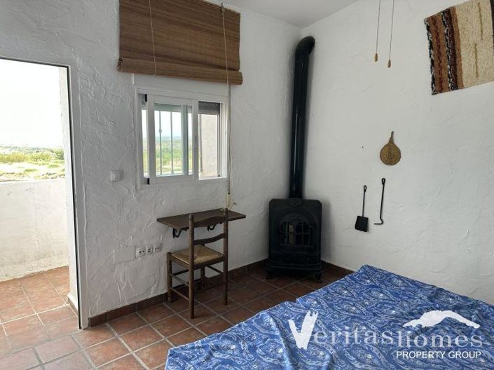 Image No.19-6 Bed Country House for sale