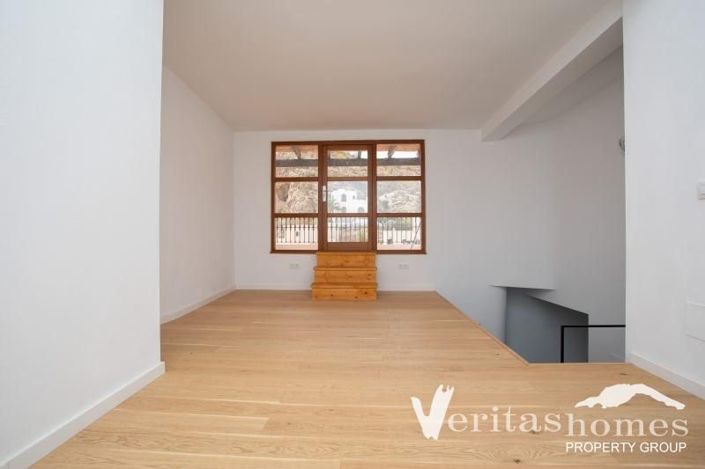 Image No.16-3 Bed Villa for sale