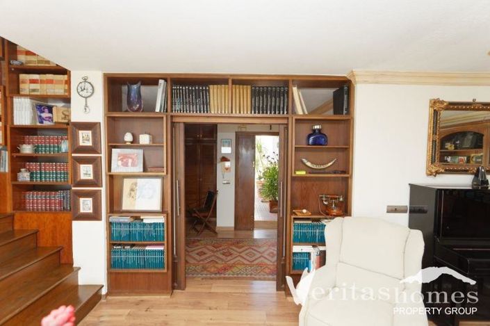 Image No.10-4 Bed Villa for sale