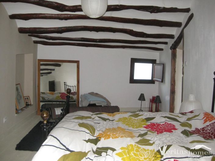 Image No.21-5 Bed Village House for sale