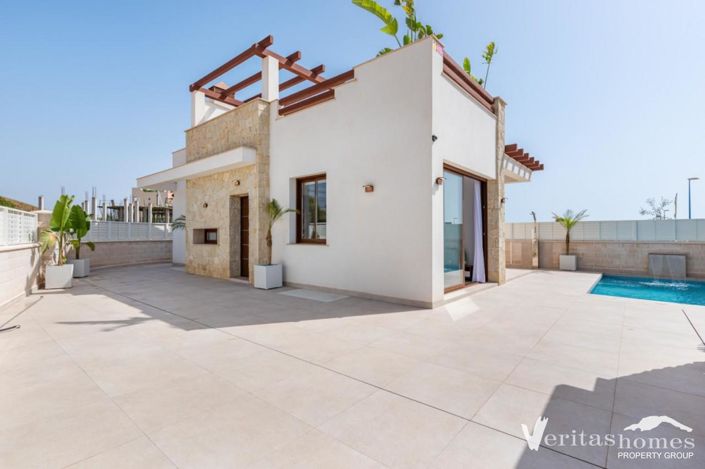 Image No.1-2 Bed Villa for sale