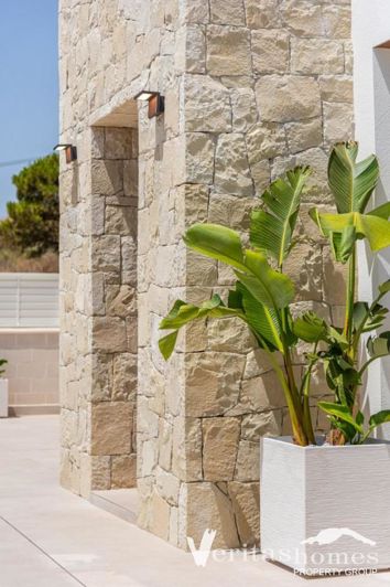 Image No.10-3 Bed Villa for sale