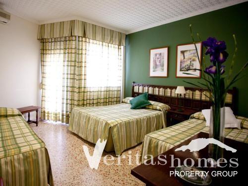 Image No.5-26 Bed Commercial for sale