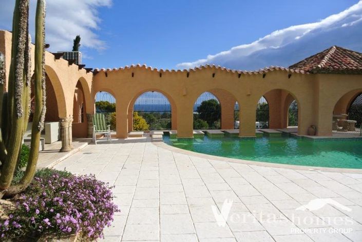 Image No.3-5 Bed Villa for sale