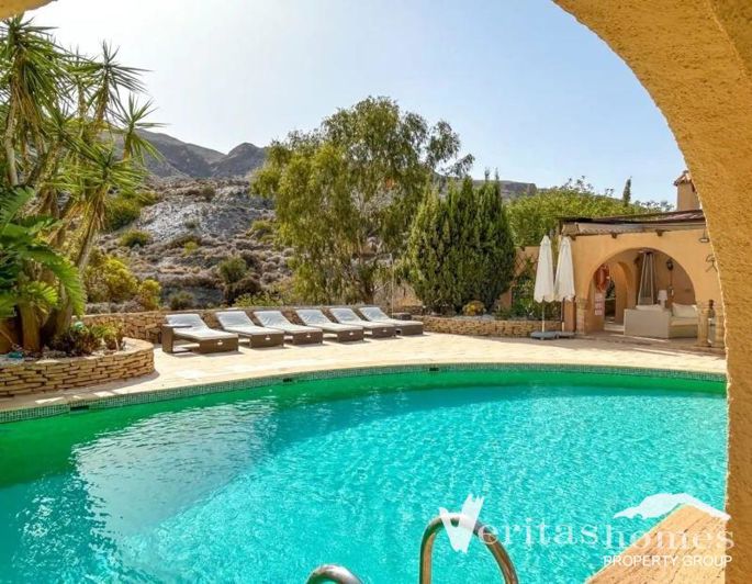 Image No.7-5 Bed Villa for sale