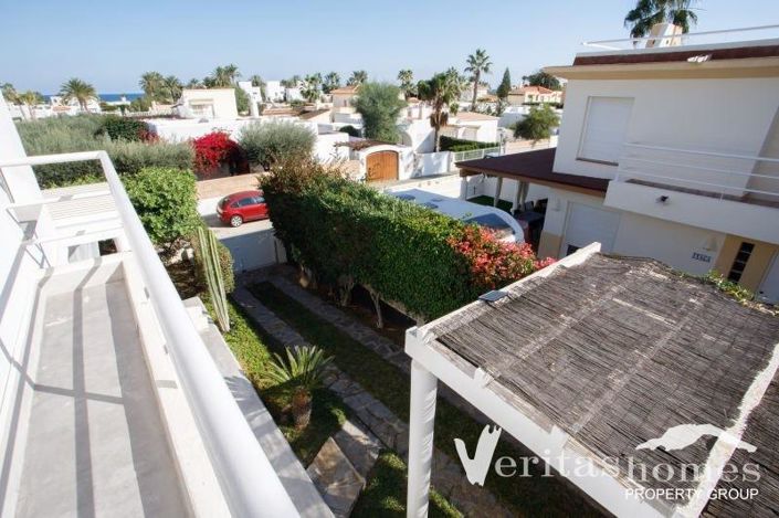 Image No.19-3 Bed Villa for sale