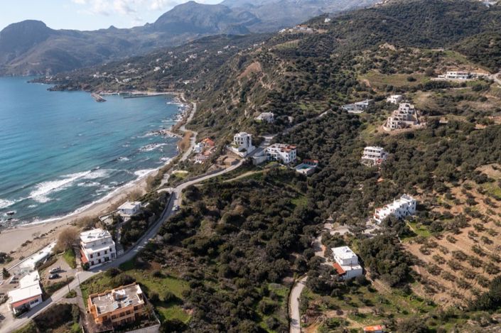 Image No.4-3 Bed Land for sale