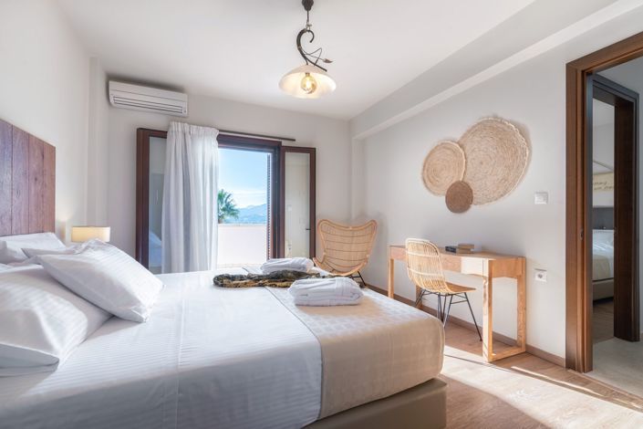 Image No.8-4 Bed Villa for sale