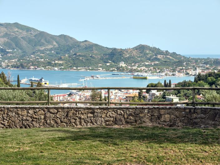 Image No.25-10 Bed Village House for sale