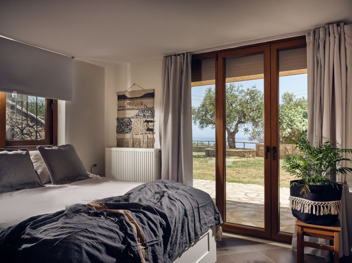 Image No.6-10 Bed Village House for sale