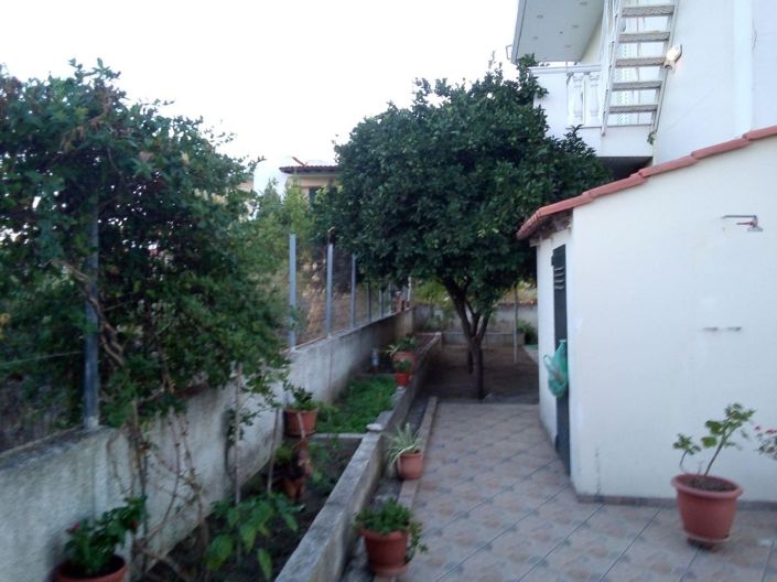 Image No.17-3 Bed Village House for sale