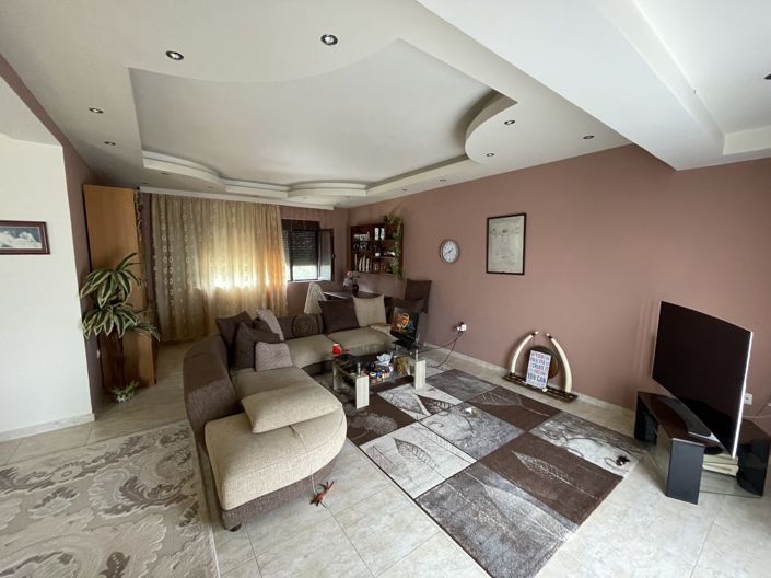 Image No.5-5 Bed Villa for sale