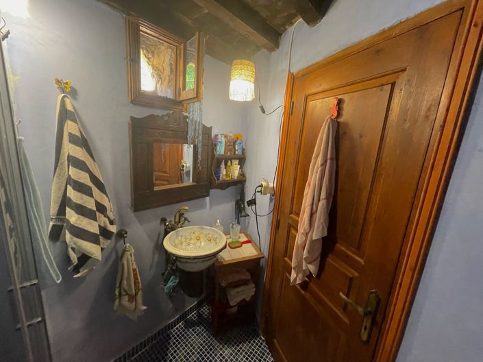 Image No.25-6 Bed Townhouse for sale